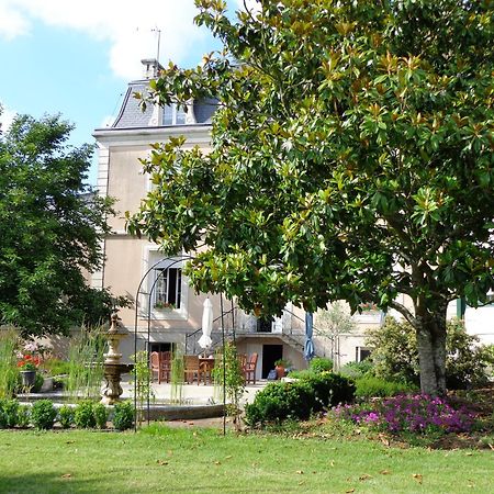 La Maison Ribotteau L'Isle-Jourdain  外观 照片