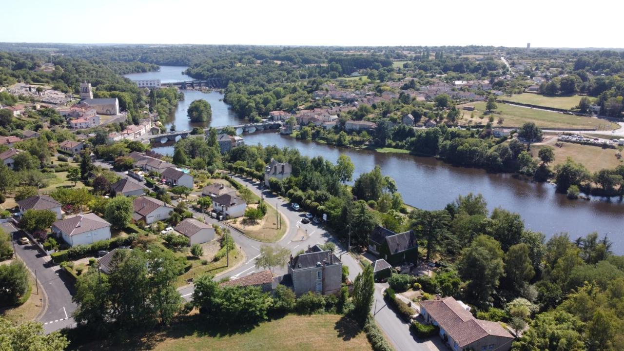 L'Isle-Jourdain La Maison Ribotteau住宿加早餐旅馆 外观 照片